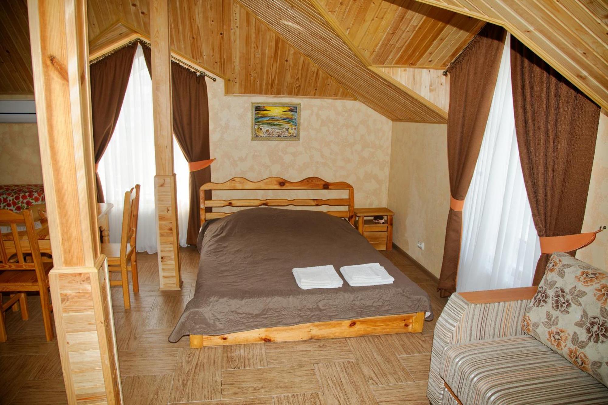 Mini-Hotel Yandrusi Kamjanez-Podilskyj Exterior foto