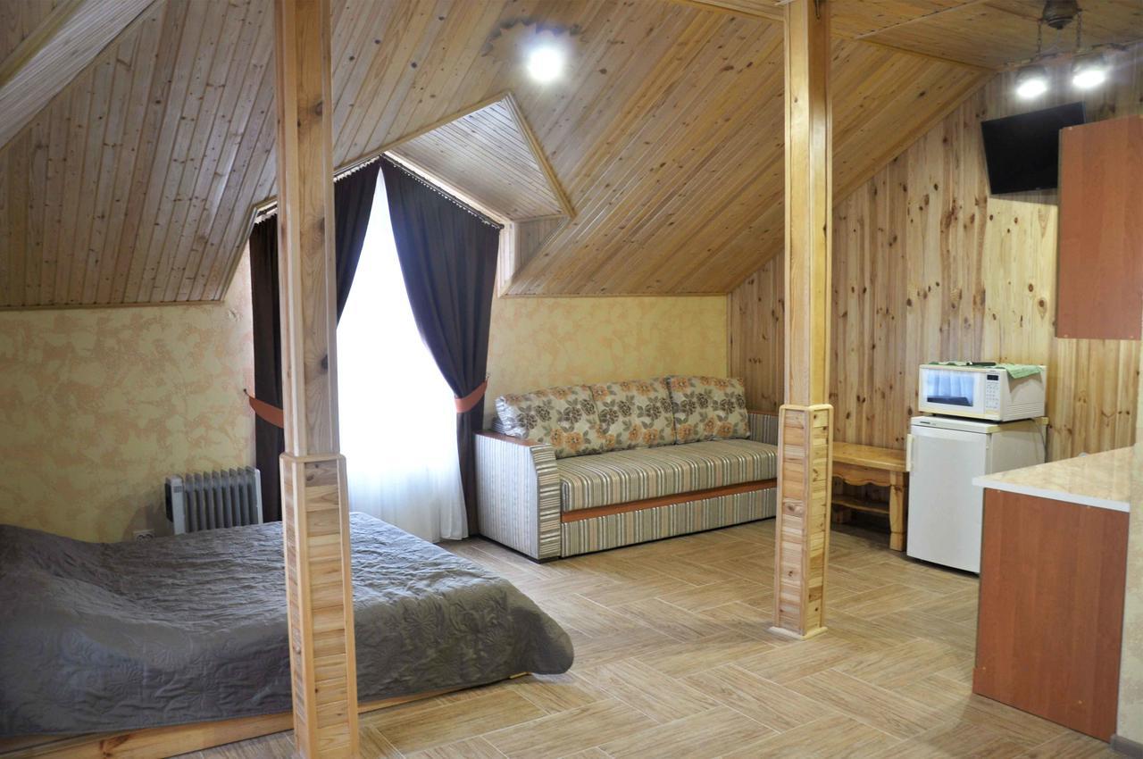 Mini-Hotel Yandrusi Kamjanez-Podilskyj Exterior foto
